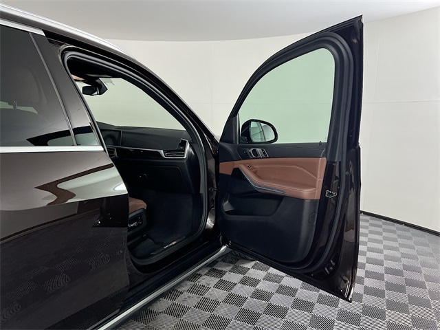 2021 BMW X5 PHEV xDrive45e 29