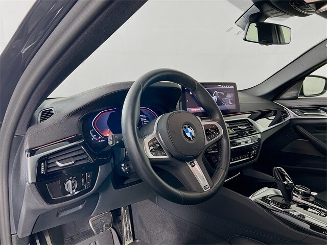 2023 BMW M550i M550i xDrive 10