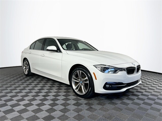 2018 BMW 330i 330i xDrive 8