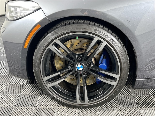 2018 BMW M2 Base 23