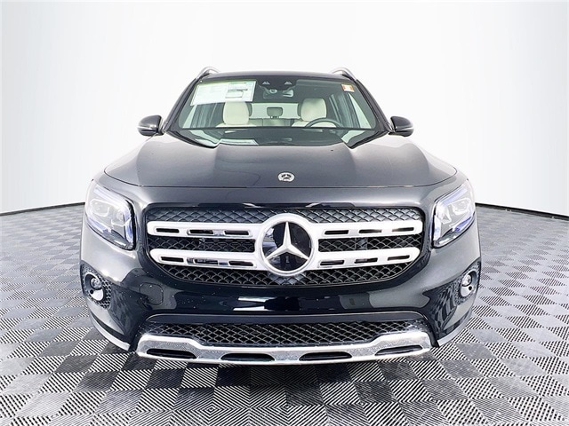 2023 Mercedes-Benz GLB 250 4MATIC 9