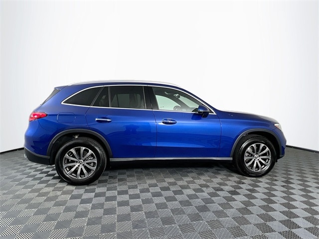 2023 Mercedes-Benz GLC 300 4MATIC 7