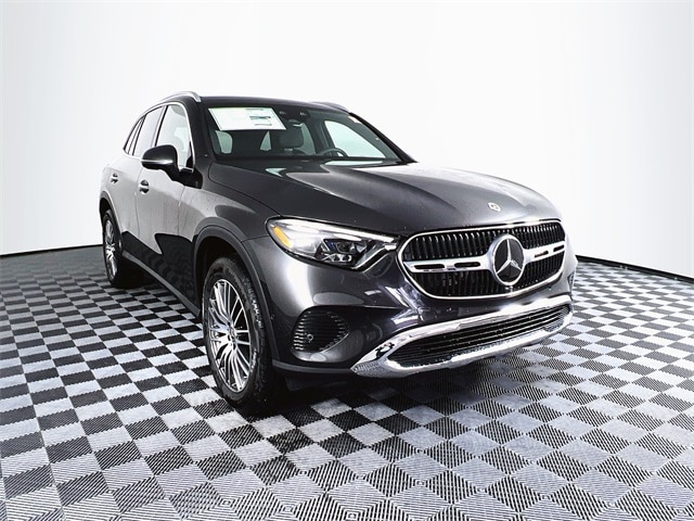 2023 Mercedes-Benz GLC 300 4MATIC 8