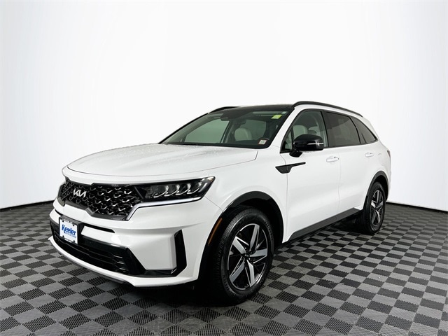 2023 Kia Sorento S 2