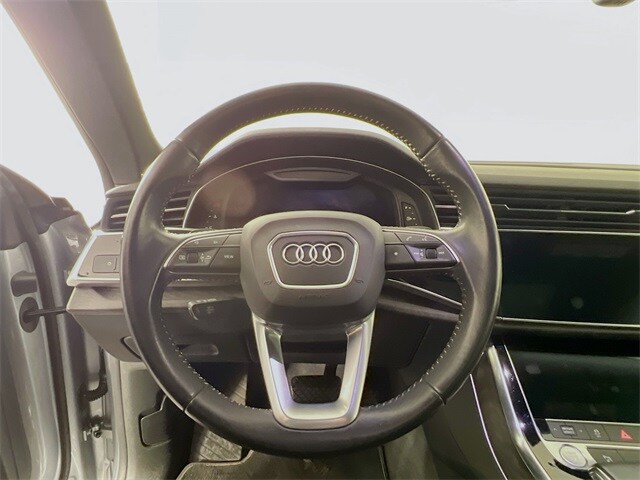 2019 Audi Q8  11