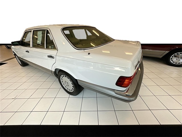 1986 Mercedes-Benz 300-Class 300 SDL 4