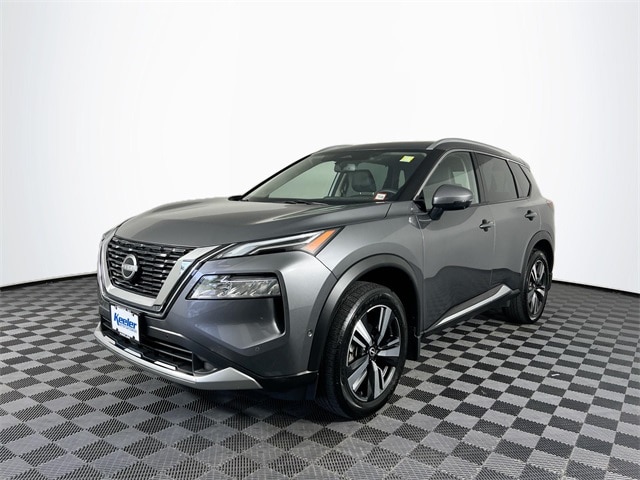 2023 Nissan Rogue Platinum 2