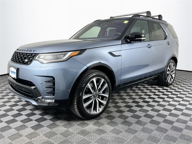 2022 Land Rover Discovery S R-Dynamic 2