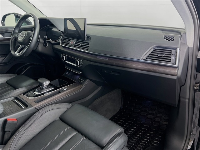 2021 Audi Q5 45 Prestige 28