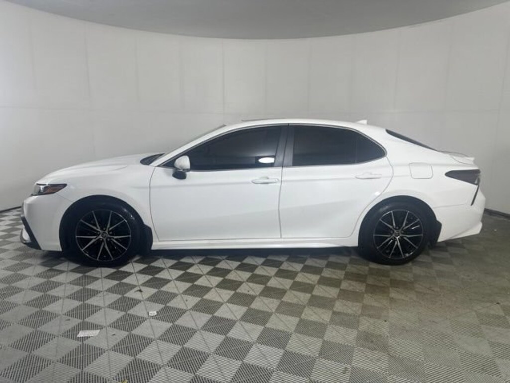 Certified 2022 Toyota Camry SE Sedan