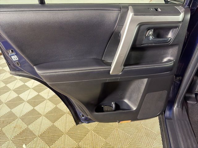 2019 Toyota 4Runner SR5 Premium - Photo 11