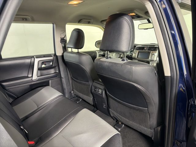 2019 Toyota 4Runner SR5 Premium - Photo 17