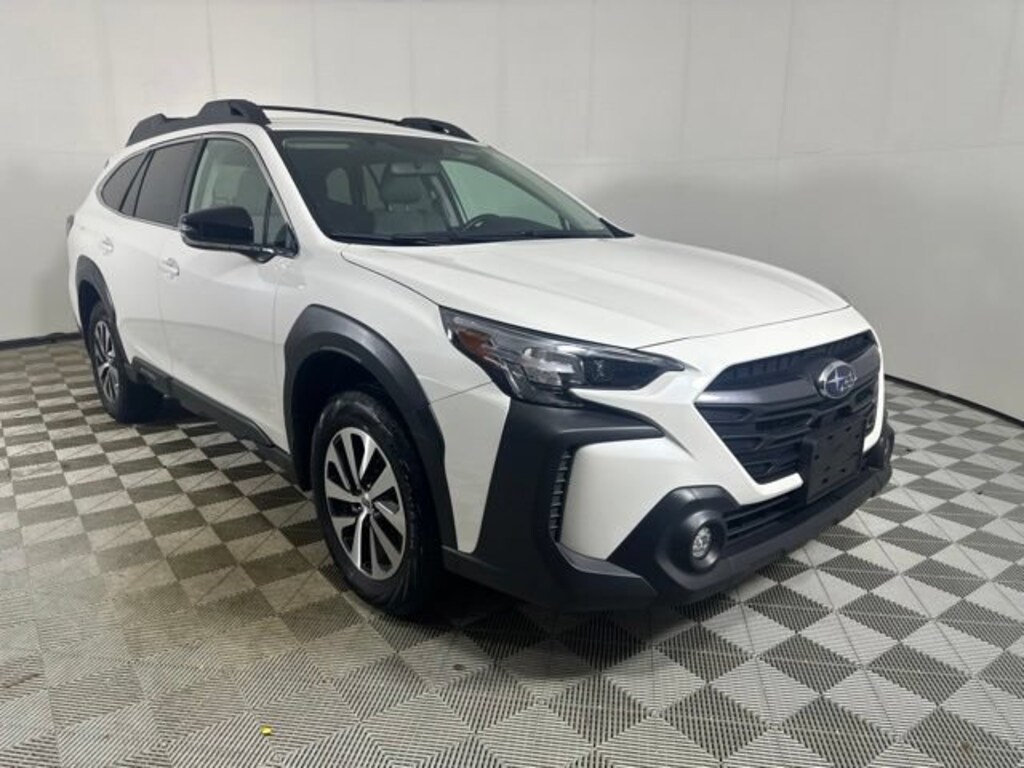 Used 2025 Subaru Outback Premium SUV