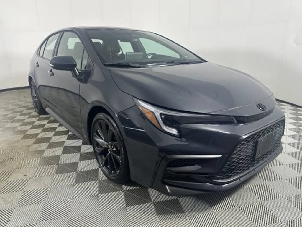 Used 2025 Toyota Corolla XSE Sedan