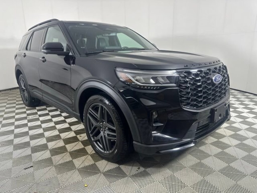Used 2025 Ford Explorer ST SUV