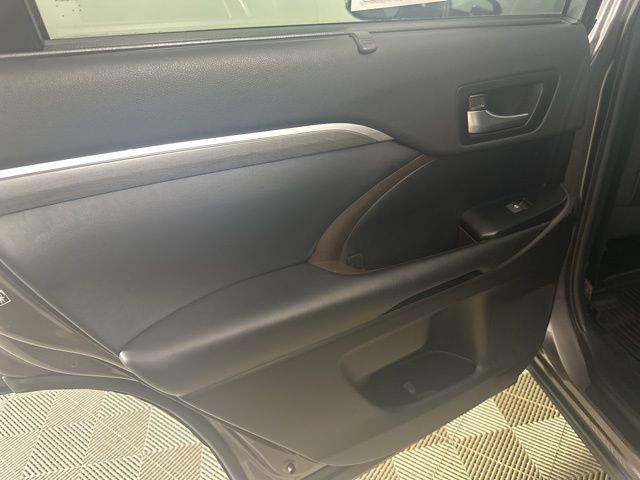2019 Toyota Highlander Limited - Photo 14