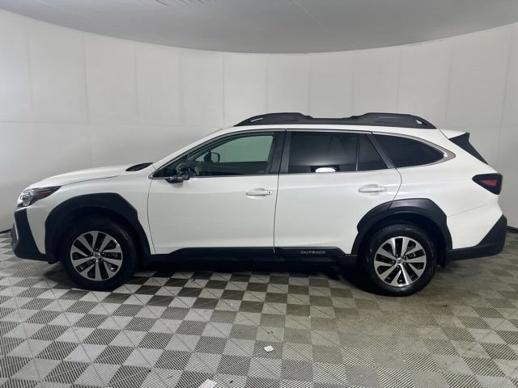 Used 2025 Subaru Outback Premium SUV