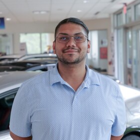Staff member Nicholas Campos from ID_60a5d9