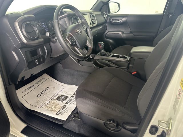 2016 Toyota Tacoma TRD Sport - Photo 10