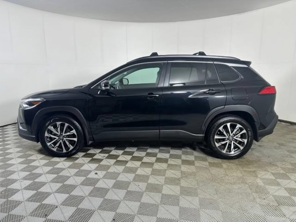 Certified 2024 Toyota Corolla Cross XLE SUV