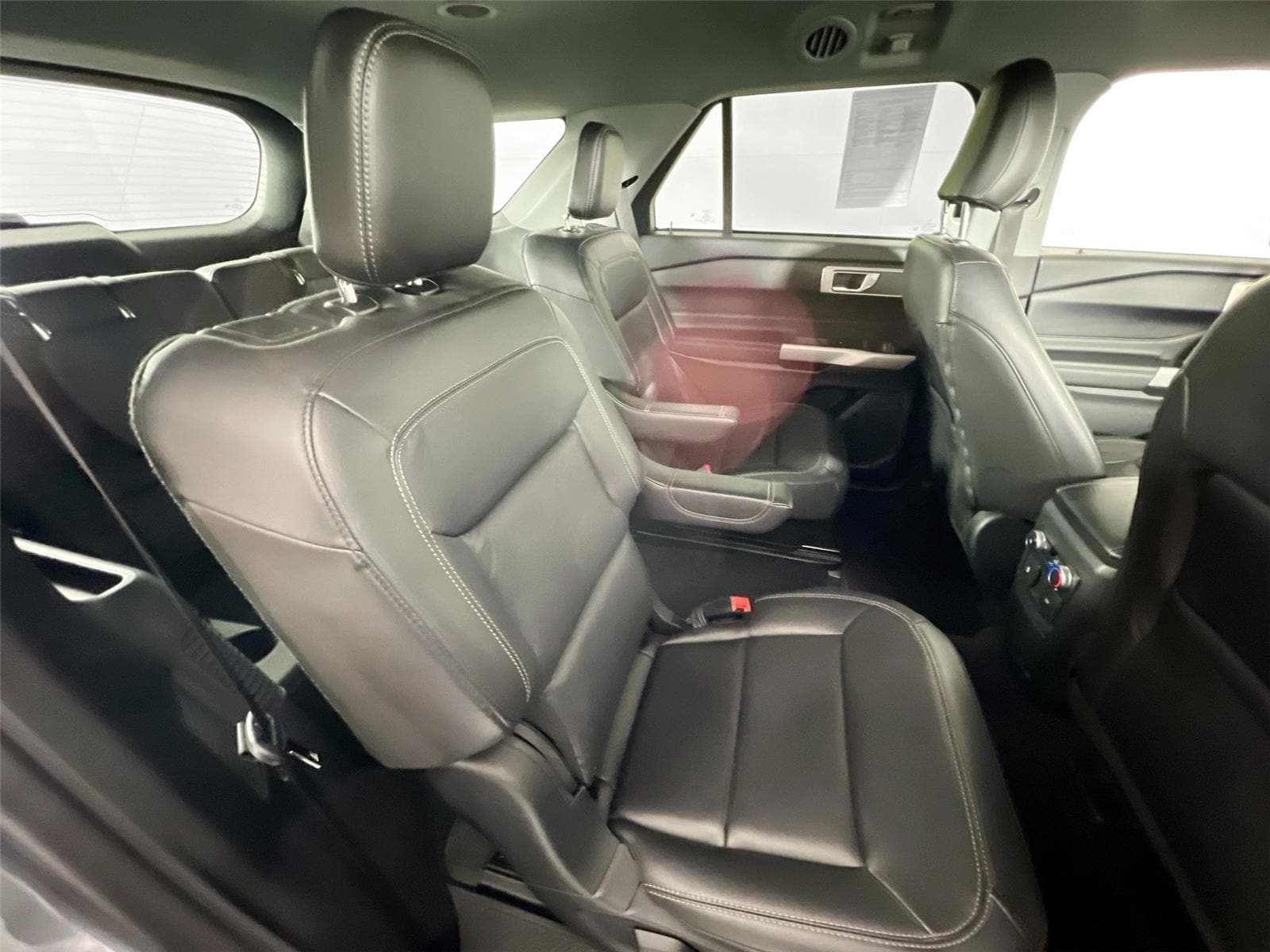 2022 Ford Explorer XLT - Photo 26