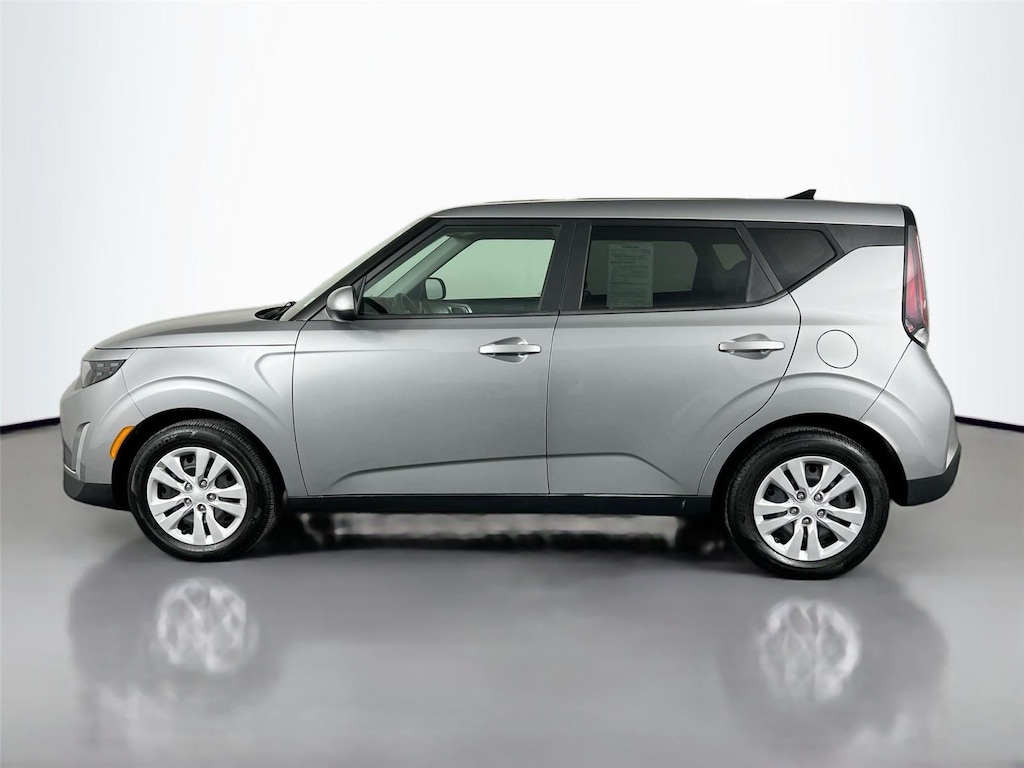 Used 2023 Kia Soul LX Hatchback