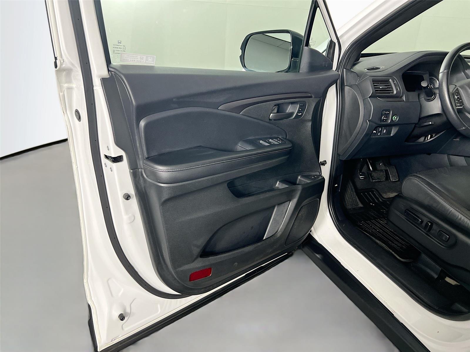 2023 Honda Passport EX-L - Photo 16