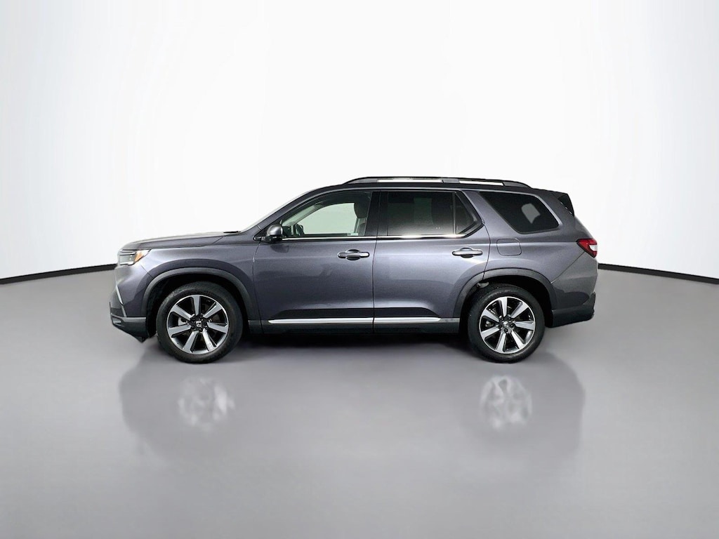 Used 2023 Honda Pilot Elite SUV