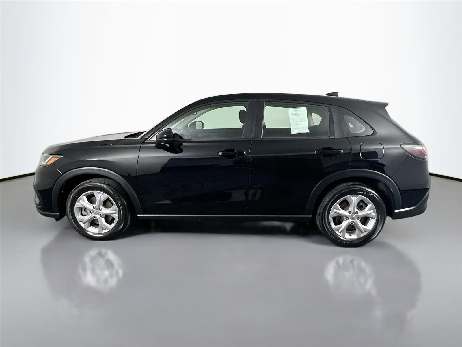 2023 Honda HR-V LX photo 3