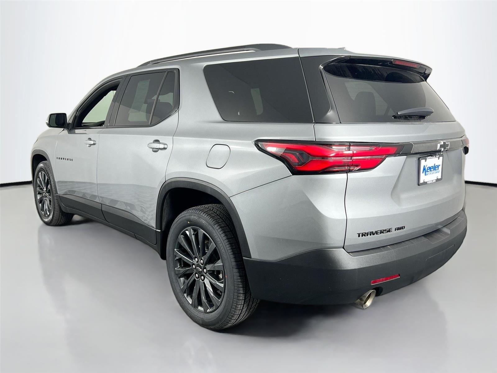2023 Chevrolet Traverse RS photo 4