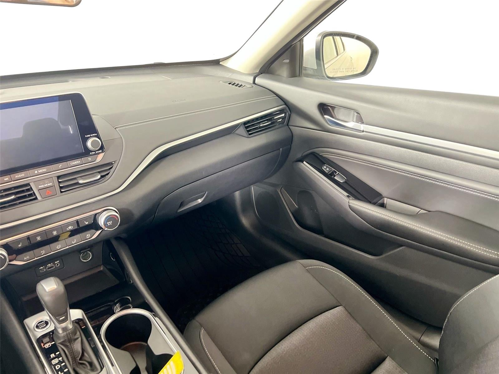 2022 Nissan Altima SV - Photo 22