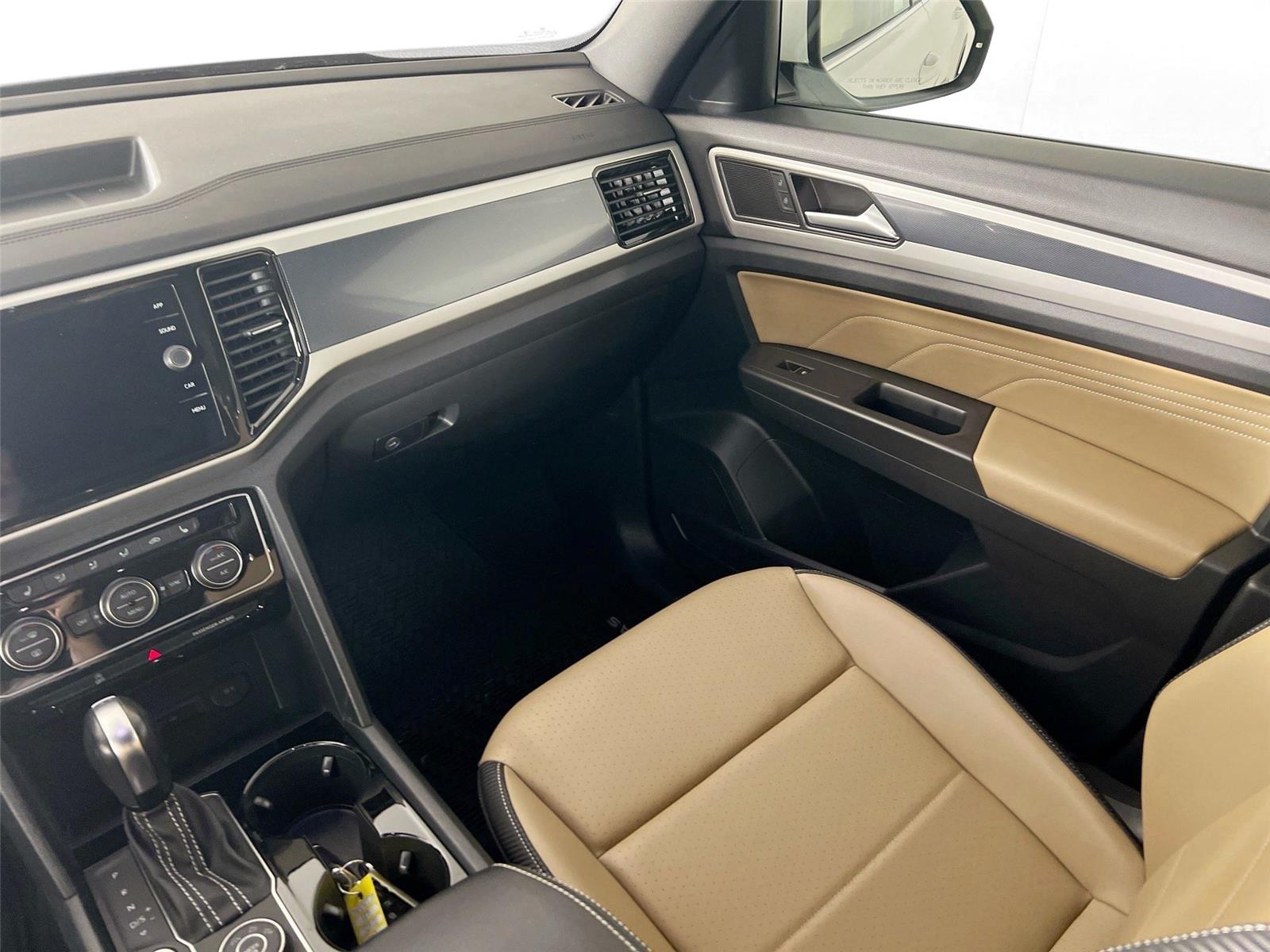 2022 Volkswagen Atlas Cross Sport SE w/Tech - Photo 23