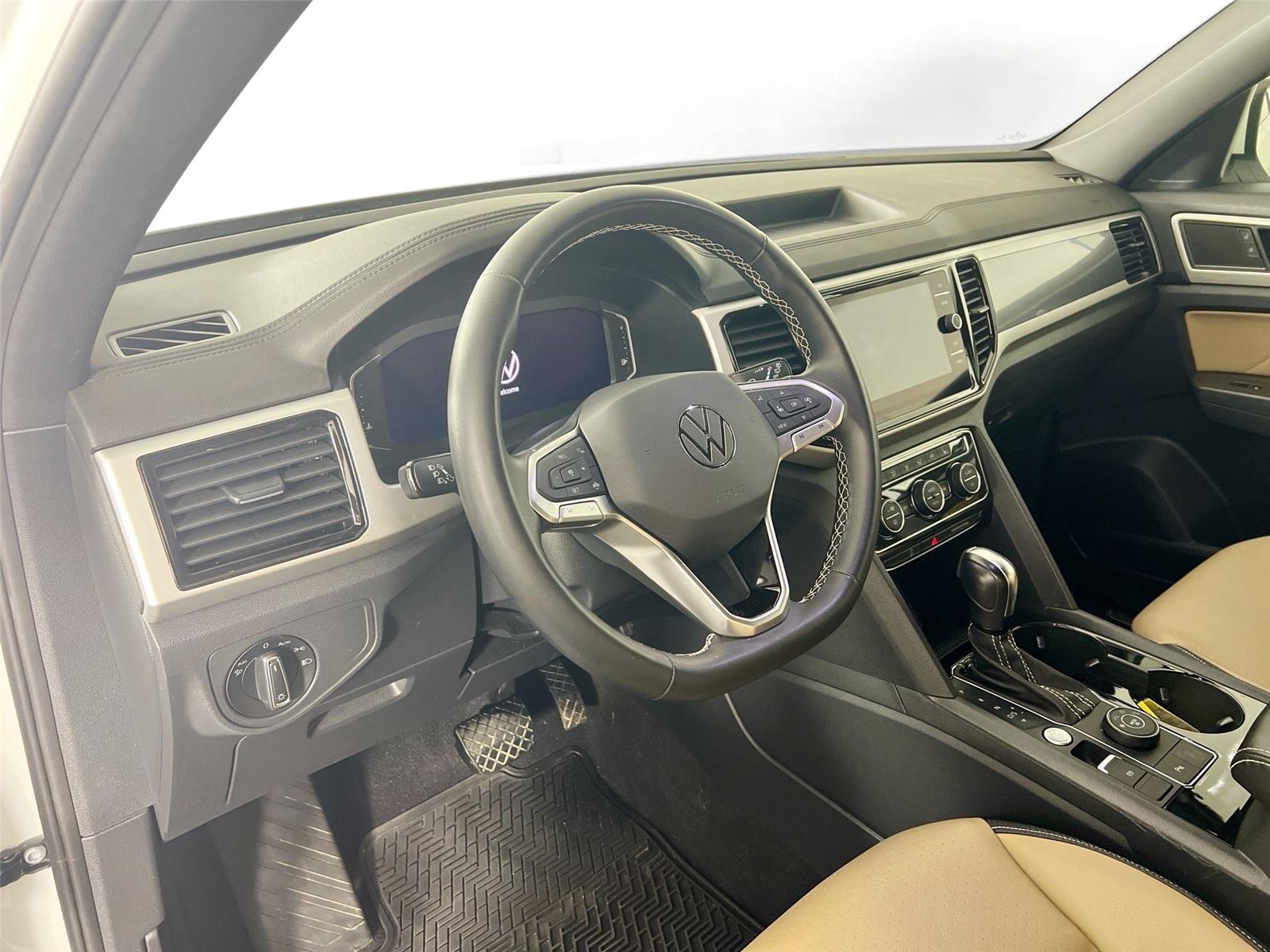2022 Volkswagen Atlas Cross Sport SE w/Tech - Photo 9