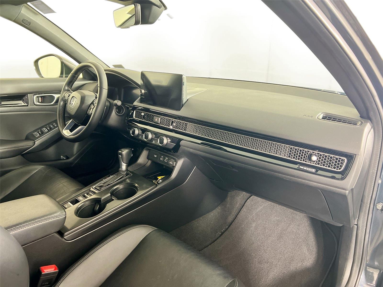 2023 Honda Civic Hatchback Sport Touring - Photo 29