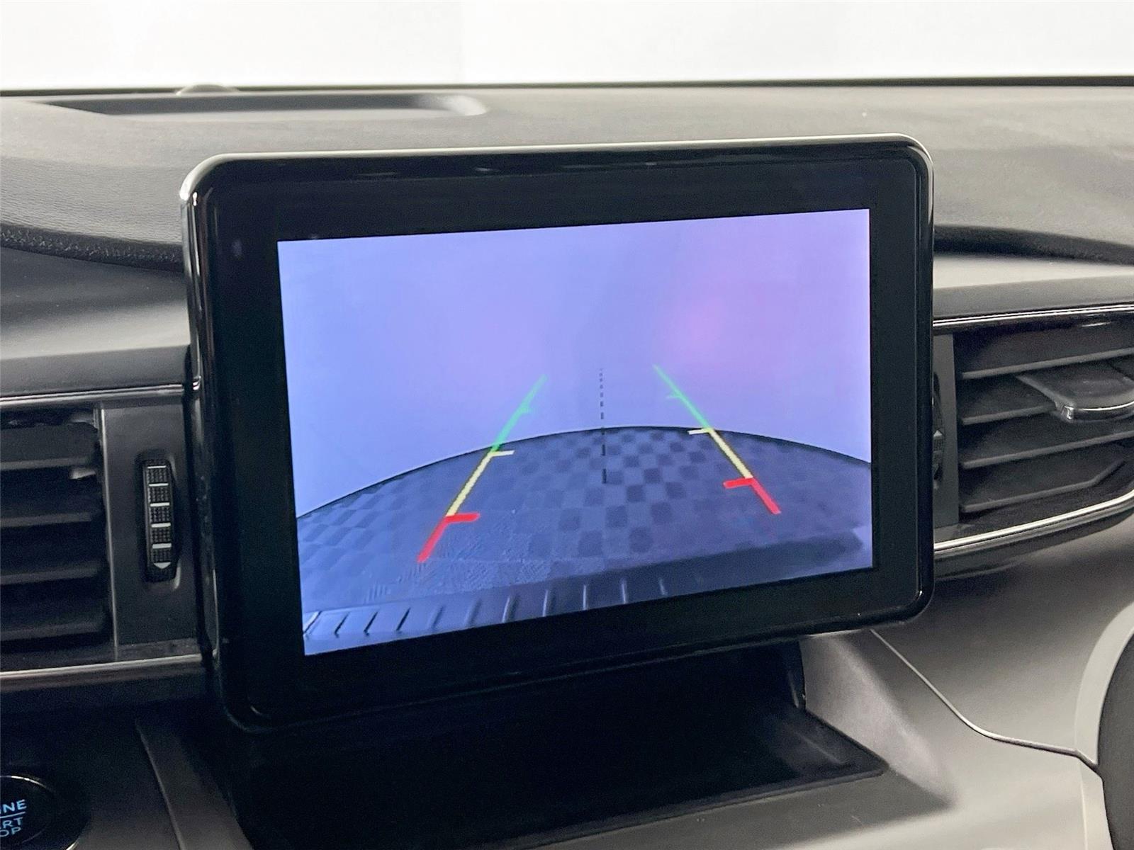 2022 Ford Explorer XLT - Photo 14