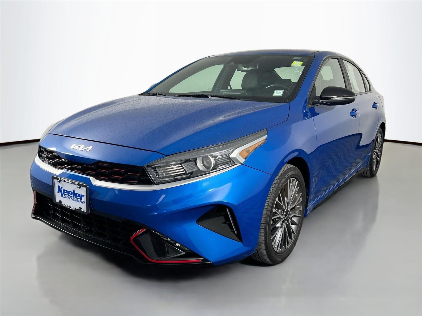 2022 Kia Forte GT-Line photo 2