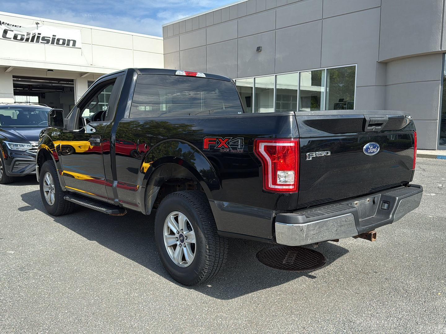 2017 Ford F-150 XLT photo 4