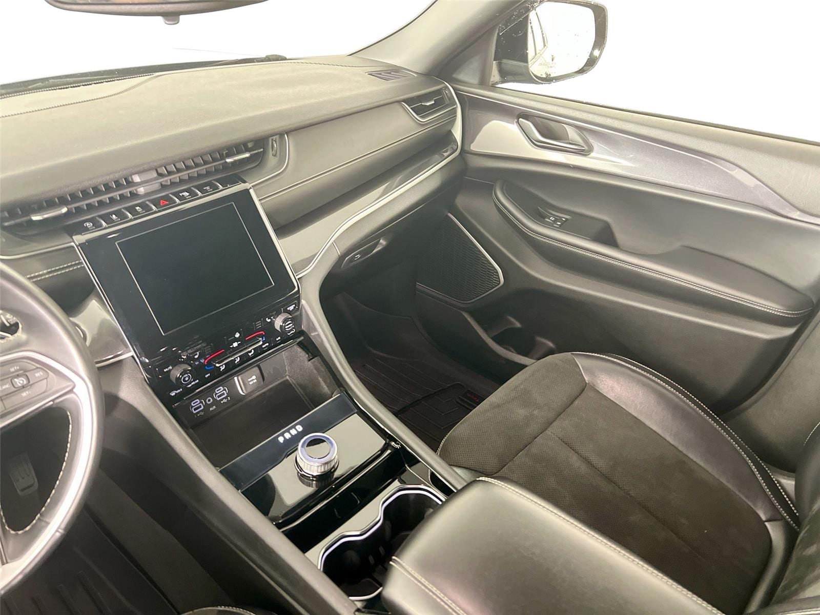 2021 Jeep Grand Cherokee L Altitude - Photo 24