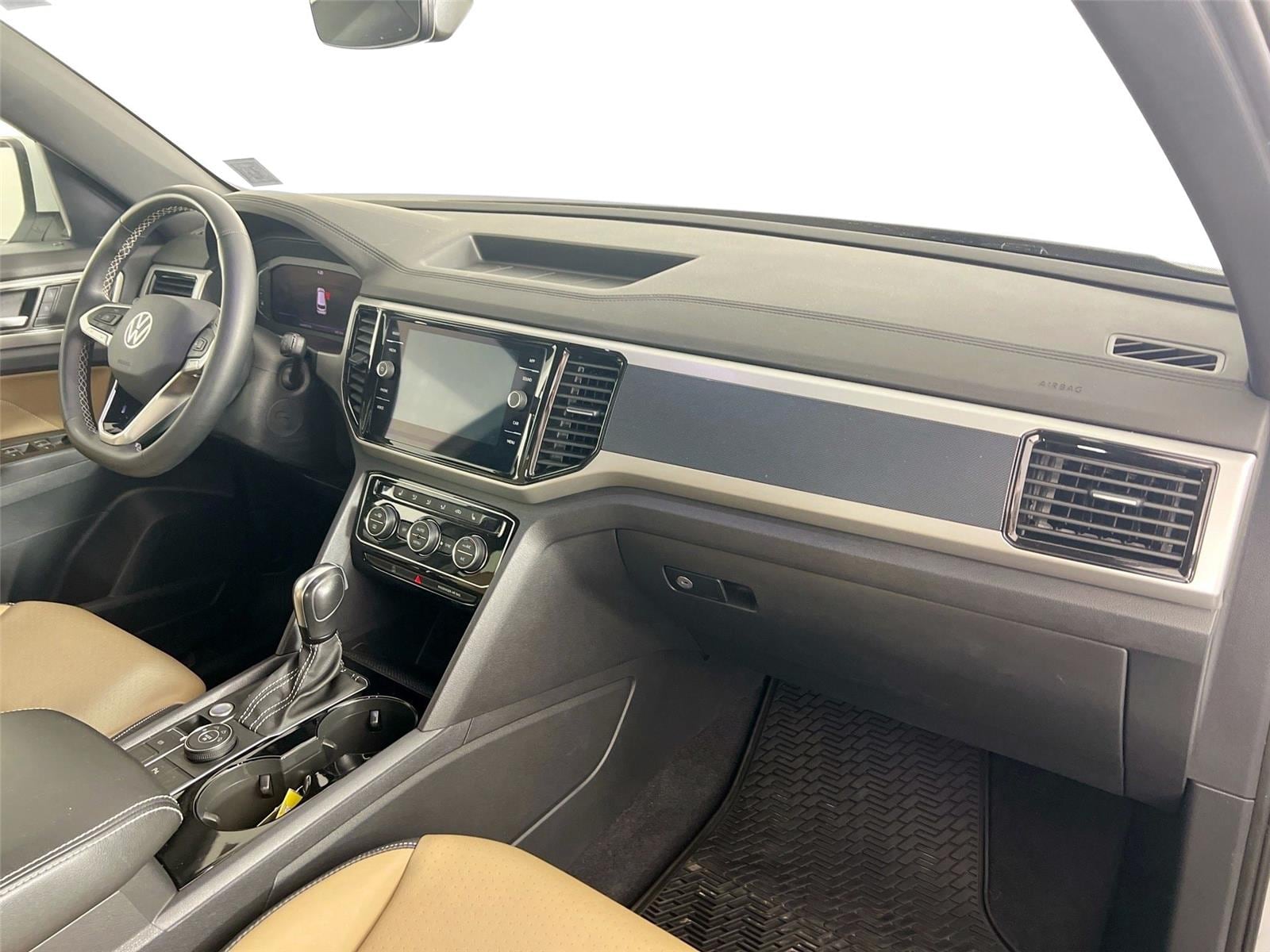 2022 Volkswagen Atlas Cross Sport SE w/Tech - Photo 28