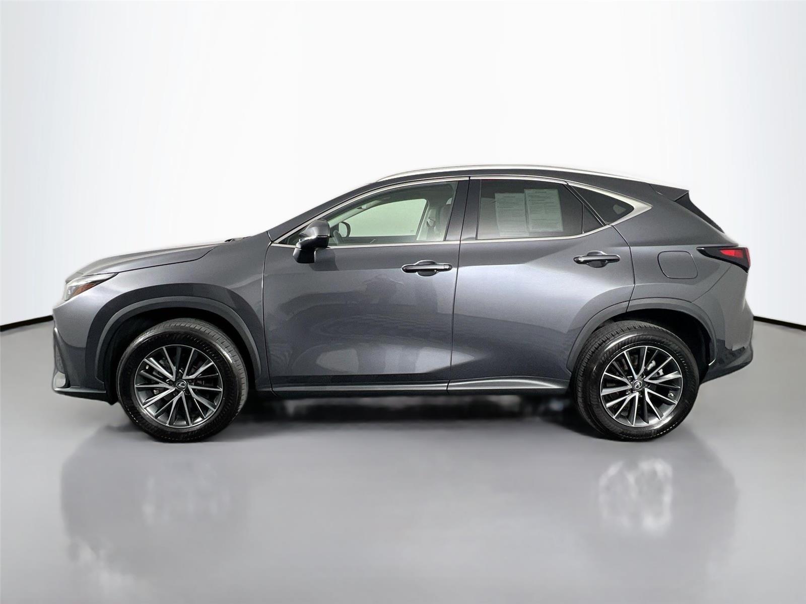 2023 Lexus NX 350 AWD photo 2
