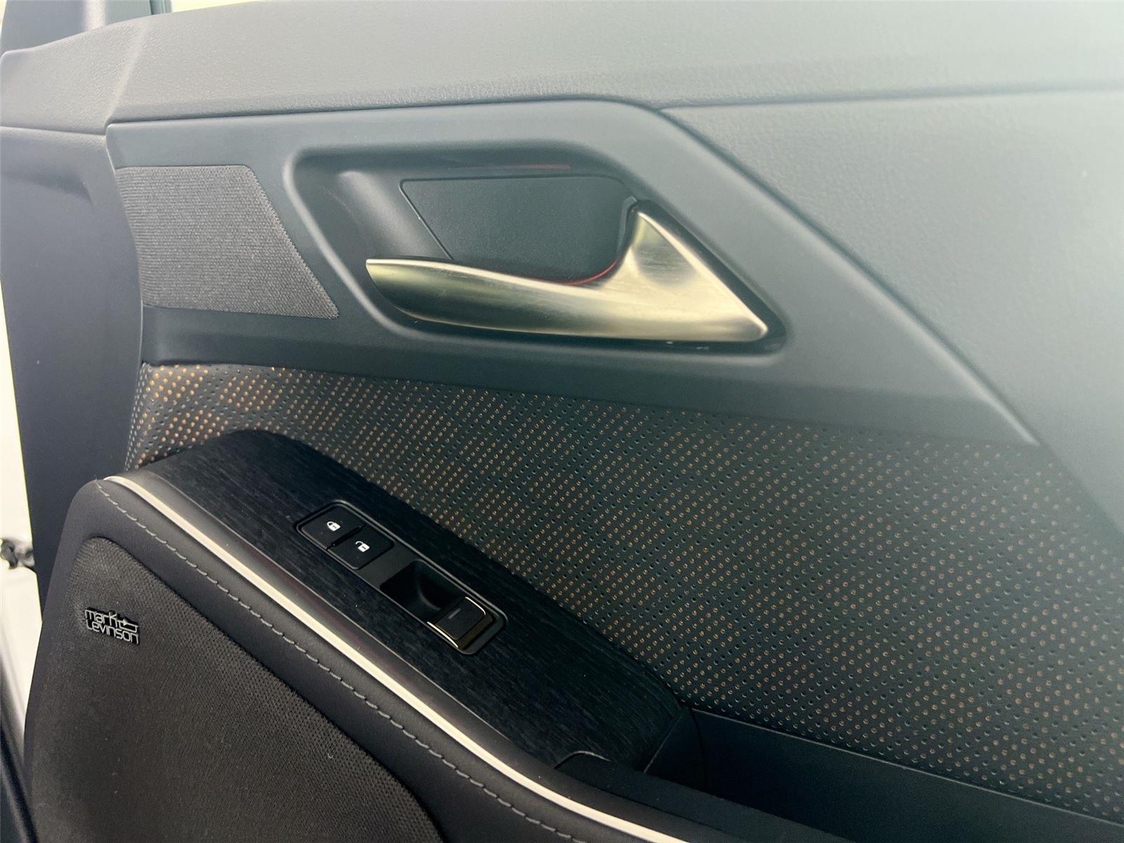2025 Lexus GX Luxury - Photo 28