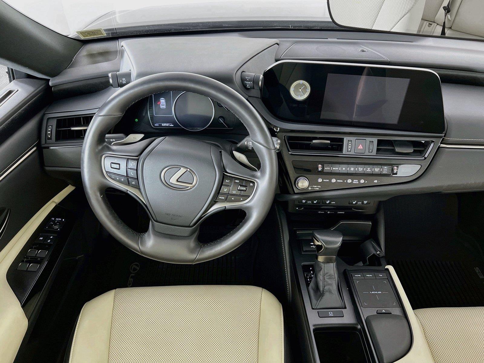 2022 Lexus ES 350 - Photo 20