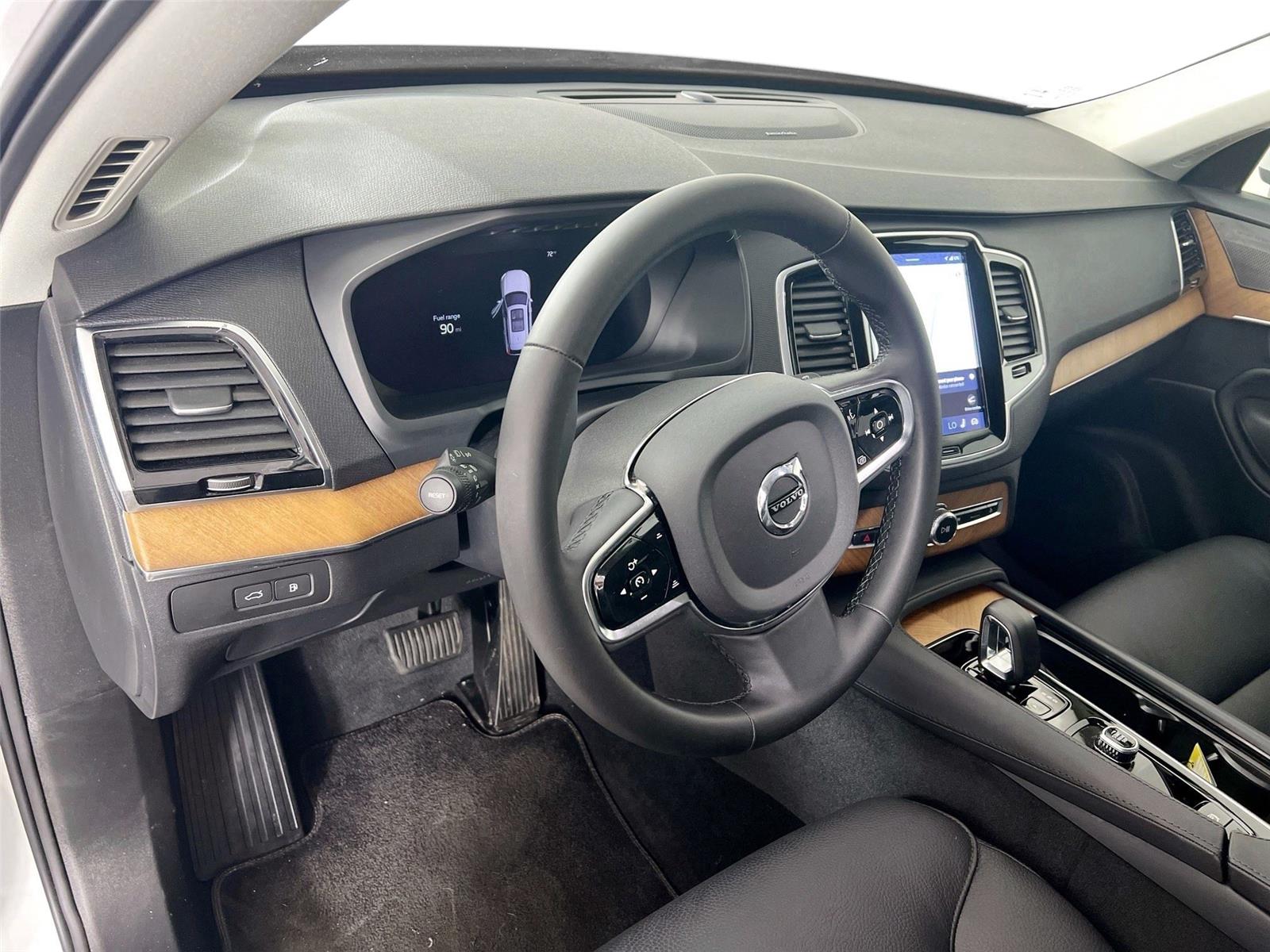 2024 Volvo XC90 Plus - Photo 9