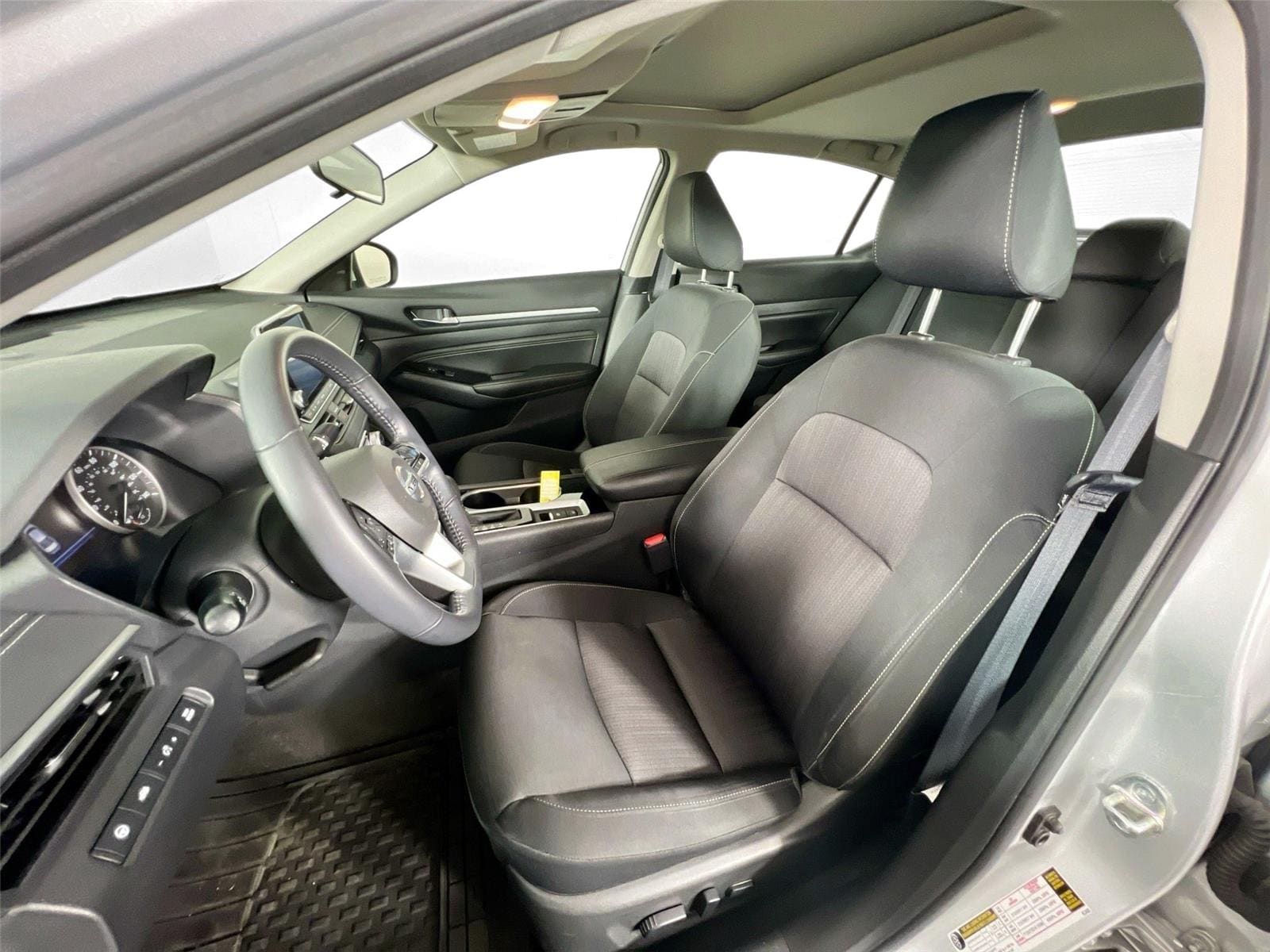 2022 Nissan Altima SV - Photo 20