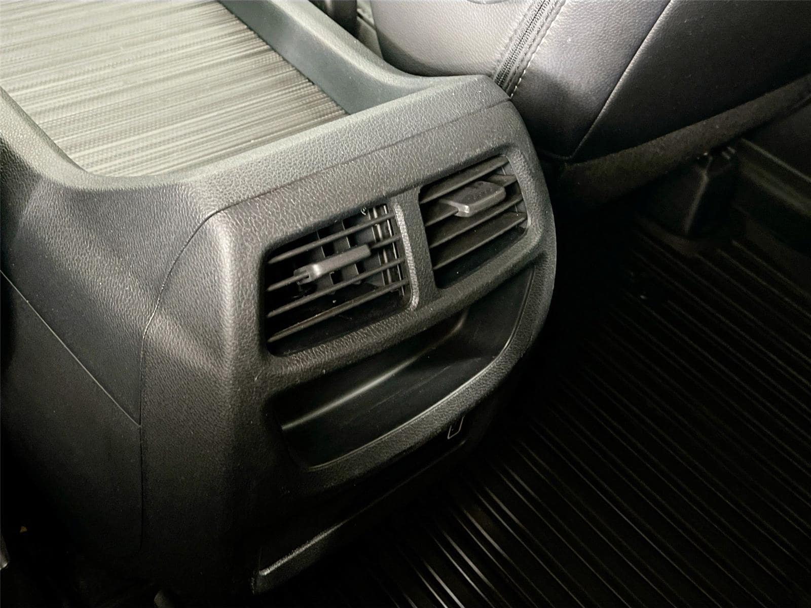2023 Honda Passport EX-L - Photo 23