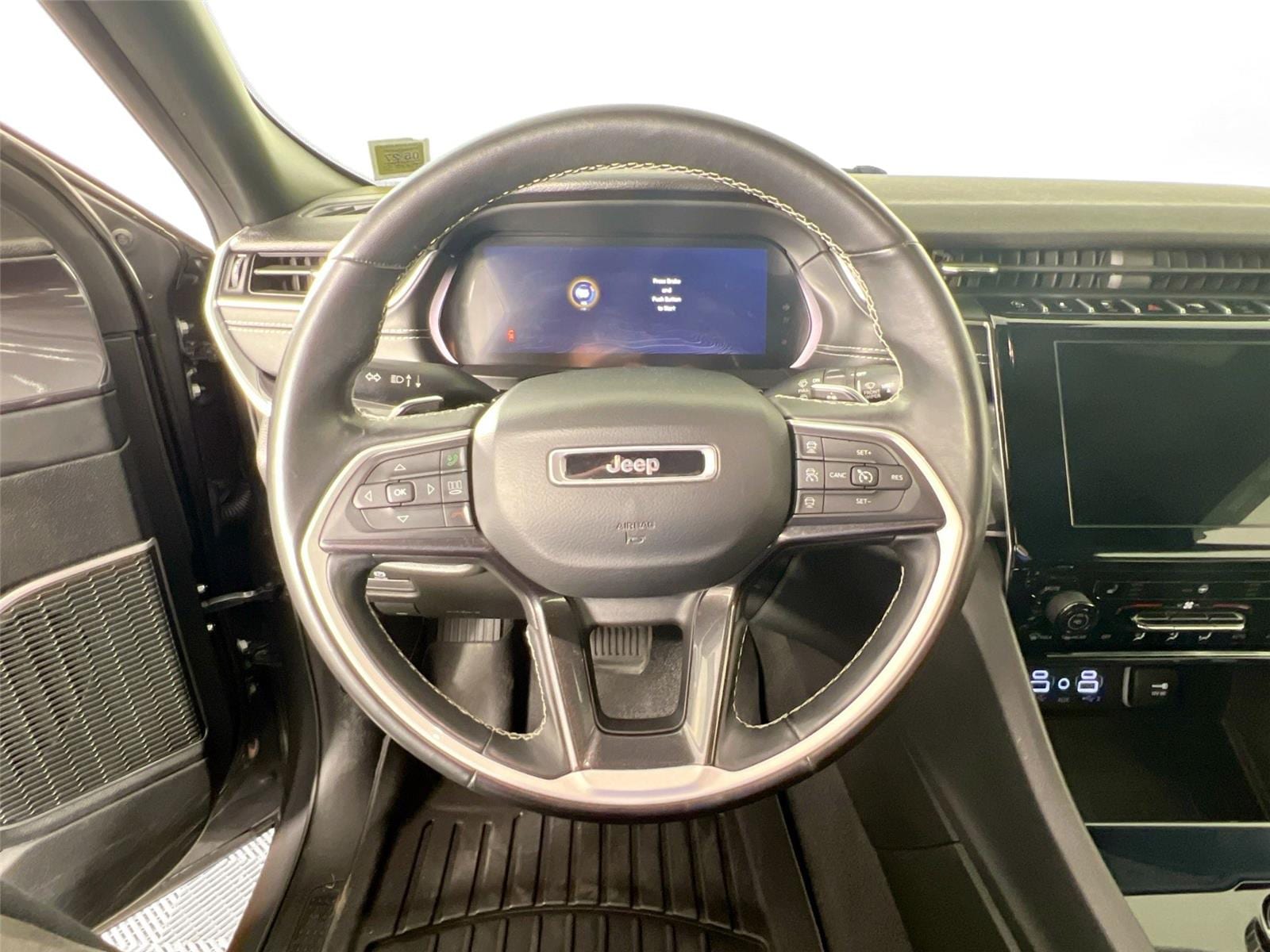 2021 Jeep Grand Cherokee L Altitude - Photo 12