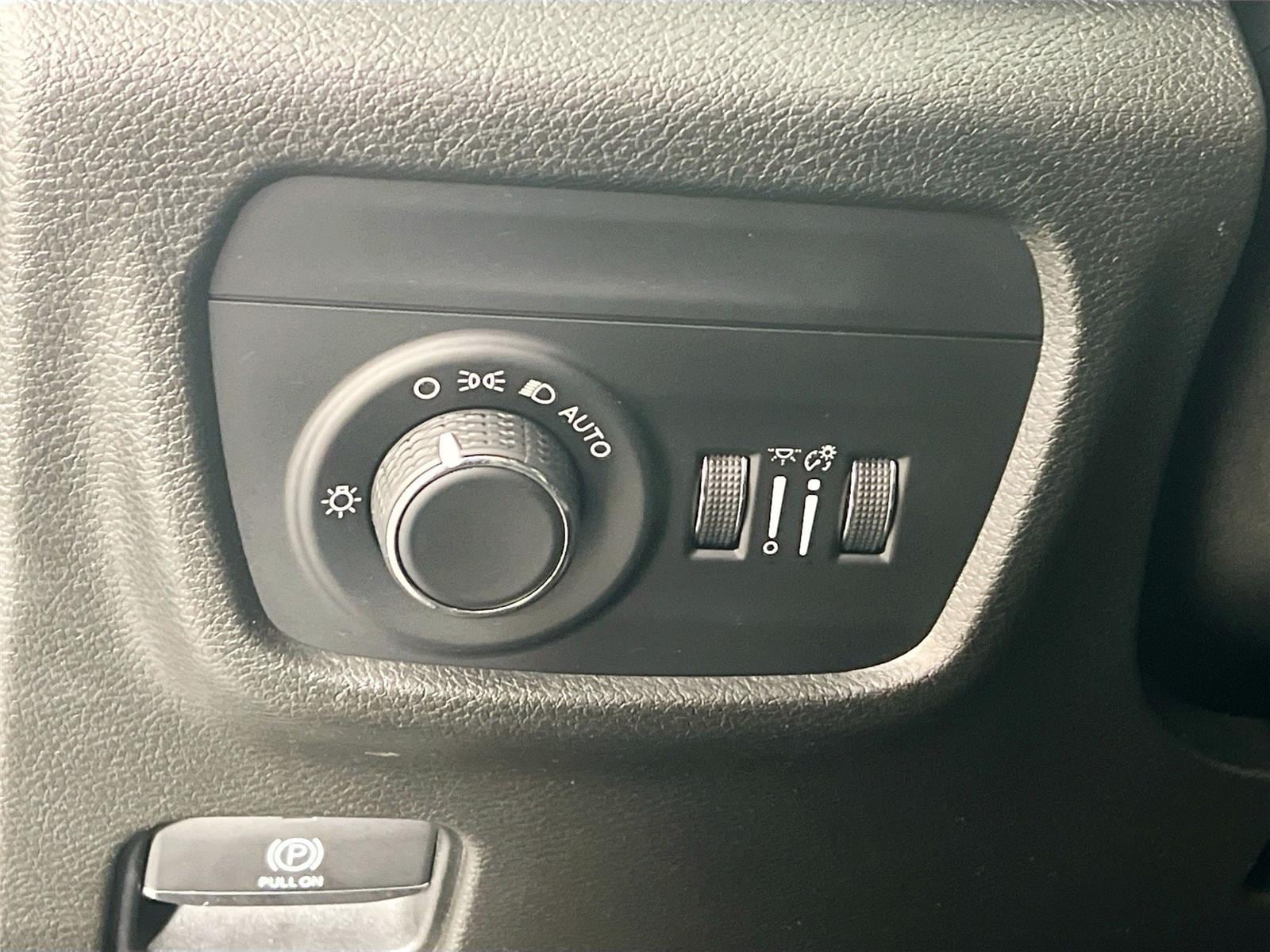 2021 Jeep Grand Cherokee L Altitude - Photo 11