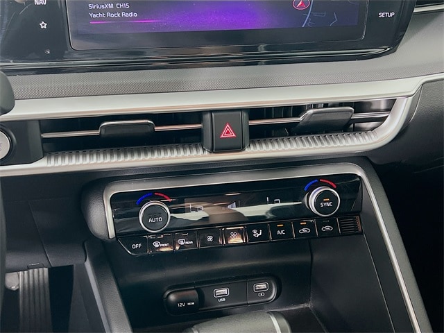 2024 Kia K5 GT-Line photo 15