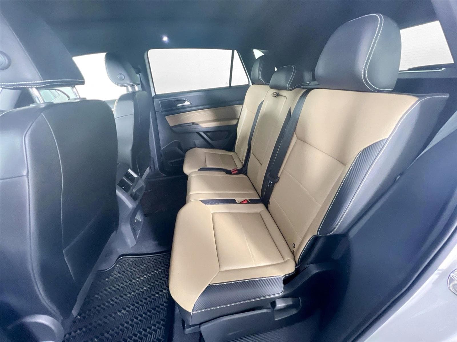 2022 Volkswagen Atlas Cross Sport SE w/Tech - Photo 24