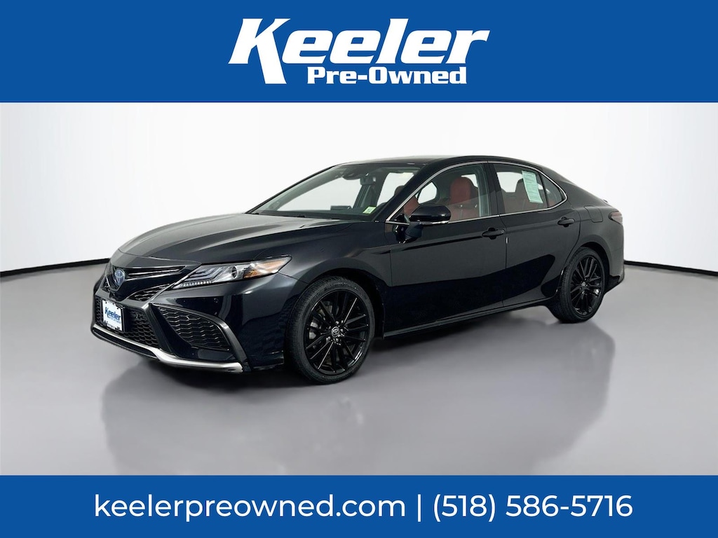 Used 2022 Toyota Camry Hybrid XSE Sedan